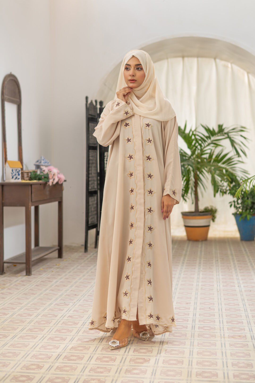 Farah Abaya