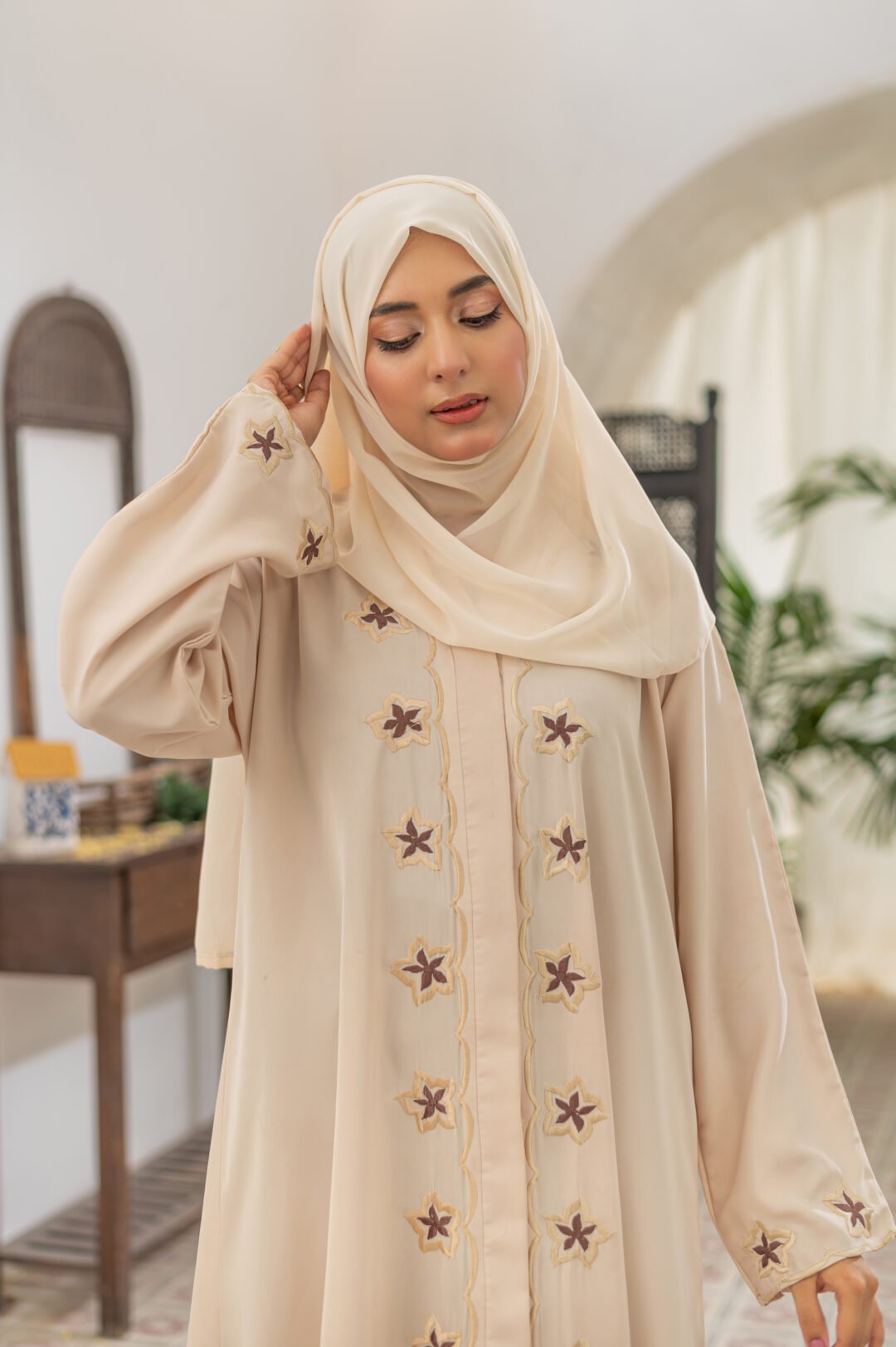 Farah Abaya - Image 5