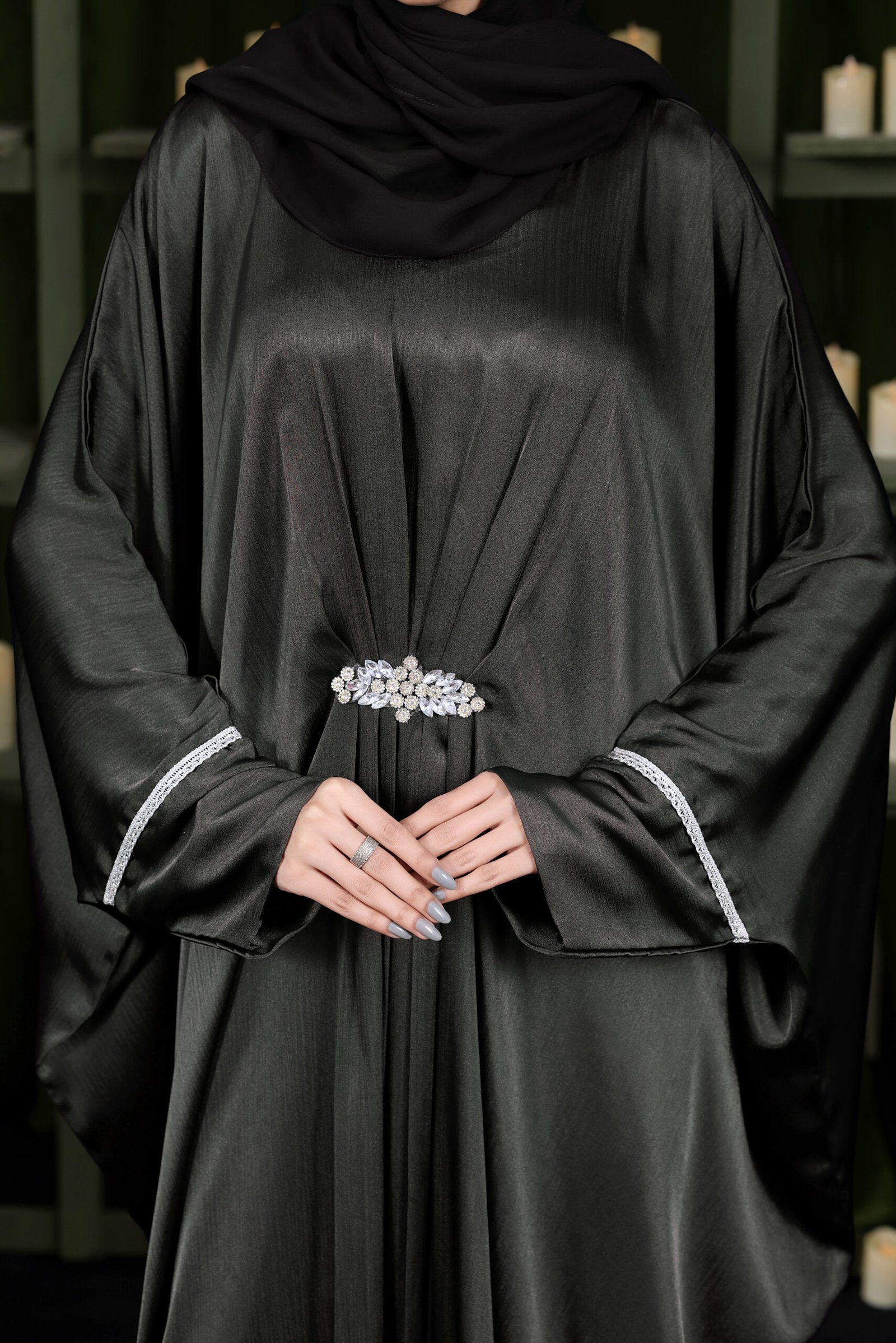Shimmering Dusk Abaya - Image 3