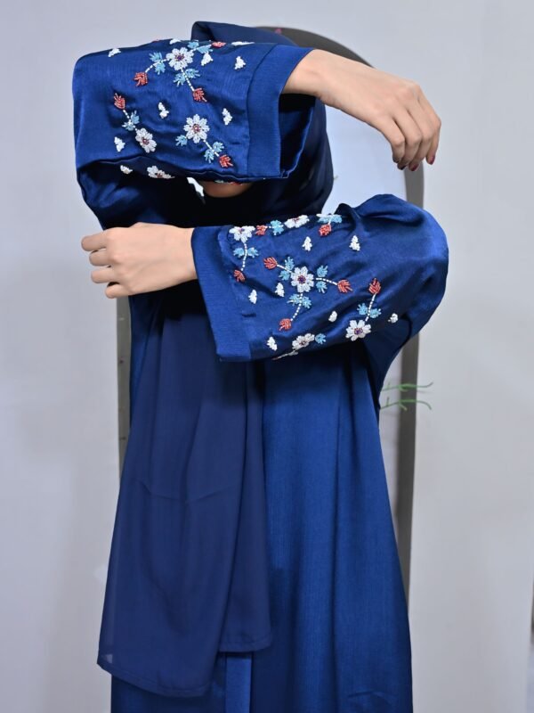Midnight Bloom Abaya