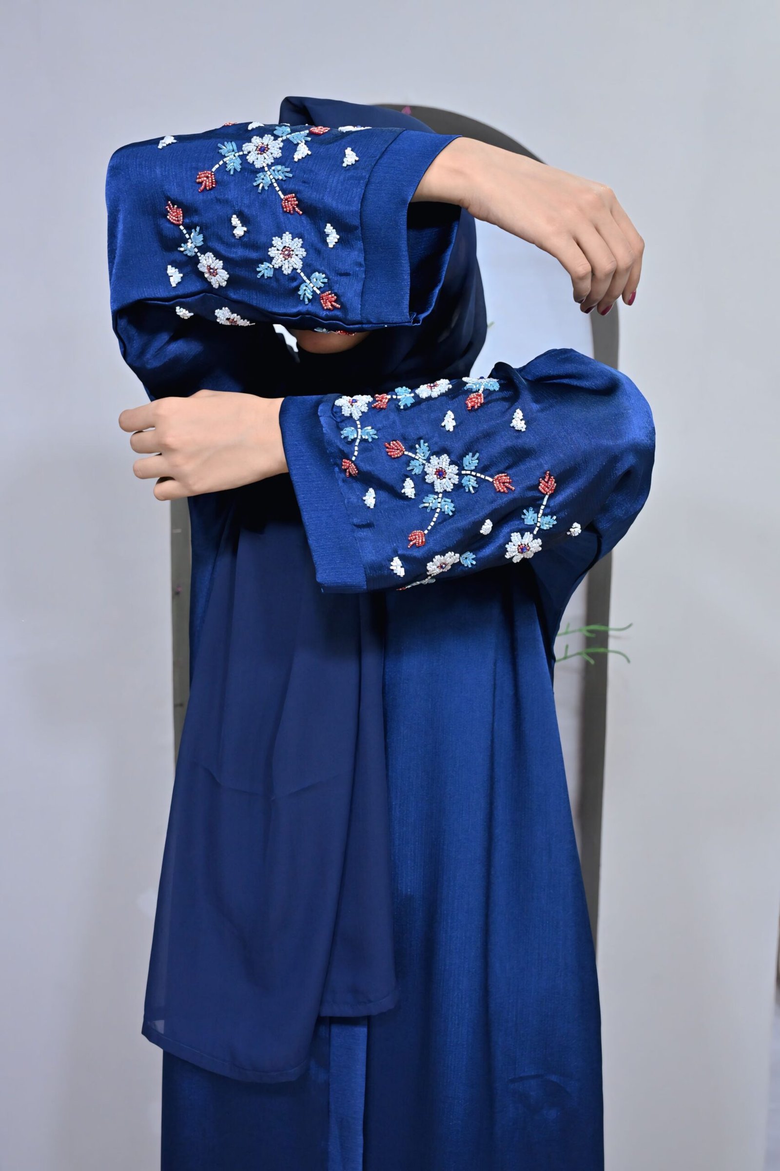 Midnight Bloom Abaya